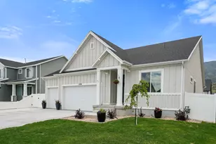 1329 S Sagehill Dr, Santaquin, UT 84655 - Photo 2
