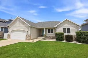 768 W Star Spangled Dr S, Bluffdale, UT 84065 - Photo 2