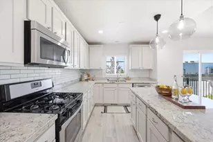 768 W Star Spangled Dr S, Bluffdale, UT 84065 - Photo 10