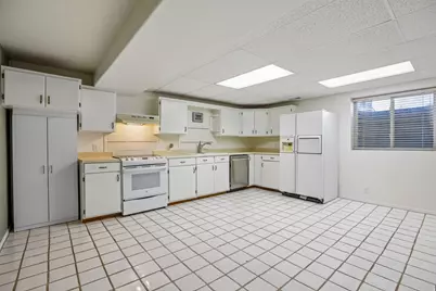 425 W Cherry St, Grantsville, UT 84029 - Photo 30