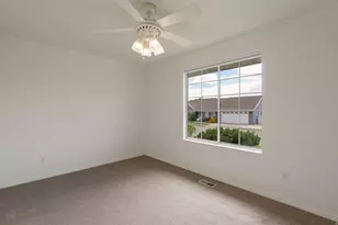 5548 S 2150 W, Roy, UT 84067 - Photo 8