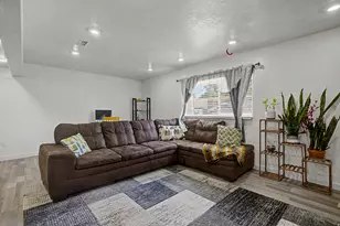 899 E 7905 S, Sandy, UT 84094 - Photo 10