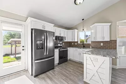 5525 N Hampton Way E, Stansbury Park, UT 84074 - Photo 6