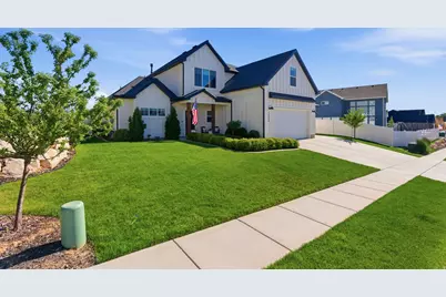 1364 E Beechwood Dr, Layton, UT 84040 - Photo 2