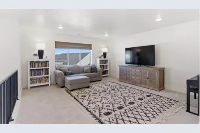 1364 E Beechwood Dr, Layton, UT 84040 - Photo 20