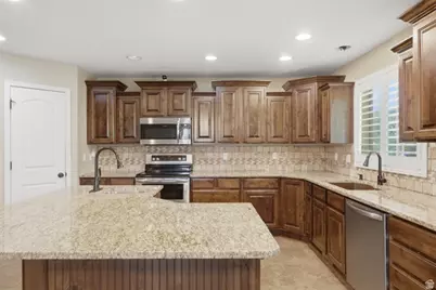 5058 W 5300 S, Hooper, UT 84315 - Photo 8