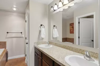 5058 W 5300 S, Hooper, UT 84315 - Photo 20