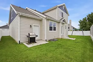 559 E Rundel Way, Draper, UT 84020 - Photo 4