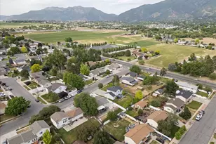 356 E 1325 N, Layton, UT 84041 - Photo 38