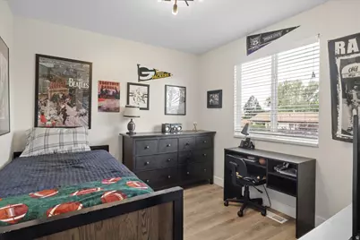 356 E 1325 N, Layton, UT 84041 - Photo 20