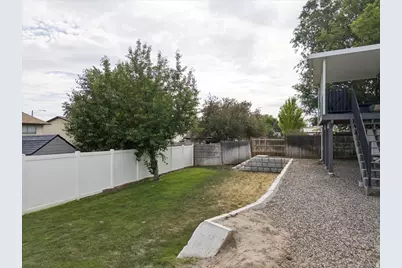 356 E 1325 N, Layton, UT 84041 - Photo 32
