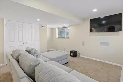 356 E 1325 N, Layton, UT 84041 - Photo 24