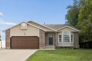 356 E 1325 N, Layton, UT 84041 - Photo 2
