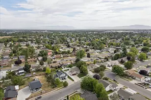 356 E 1325 N, Layton, UT 84041 - Photo 36