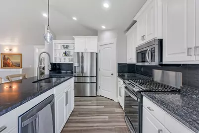 1049 S 300 E, Salem, UT 84653 - Photo 20