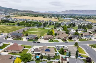 1049 S 300 E, Salem, UT 84653 - Photo 6