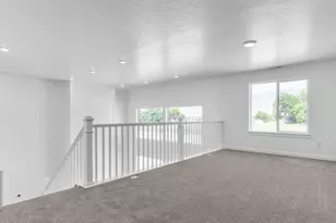 1066 E Ira Hodges Scenic Parkway, Eagle Mountain, UT 84005 - Photo 20