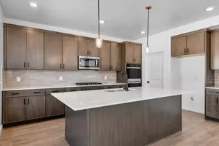 1066 E Ira Hodges Scenic Parkway, Eagle Mountain, UT 84005 - Photo 6