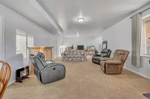 618 S 1350 E, Tooele, UT 84074 - Photo 24