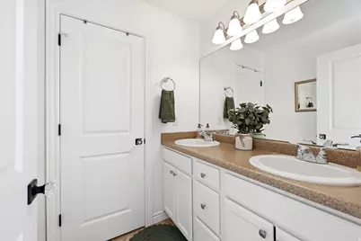 10621 S Ozarks Dr, South Jordan, UT 84009 - Photo 14