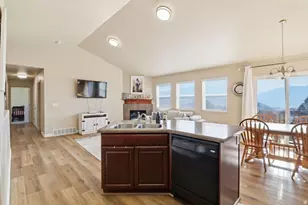 3338 S Hawk Dr, Saratoga Springs, UT 84045 - Photo 10