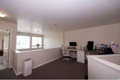 83 W 200 N, Centerville, UT 84014 - Photo 16