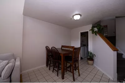 83 W 200 N, Centerville, UT 84014 - Photo 14