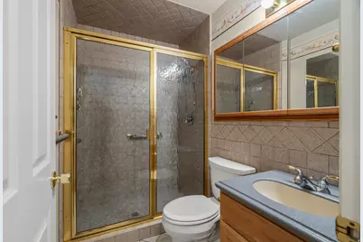 83 W 200 N, Centerville, UT 84014 - Photo 14