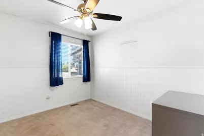 627 W Fremont Cir N, Centerville, UT 84014 - Photo 22