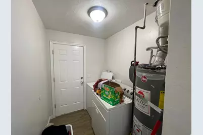 1069 W Wenco Dr S, Salt Lake City, UT 84104 - Photo 14