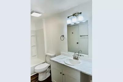 2600 N Hill Field Rd N #27, Layton, UT 84041 - Photo 26
