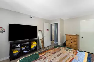 5561 S Willow Ln, Murray, UT 84107 - Photo 16