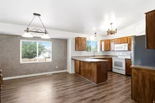 1676 W 525 N, West Point, UT 84015 - Photo 6
