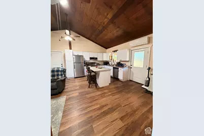 2141 E 7400 S, South Weber, UT 84405 - Photo 32