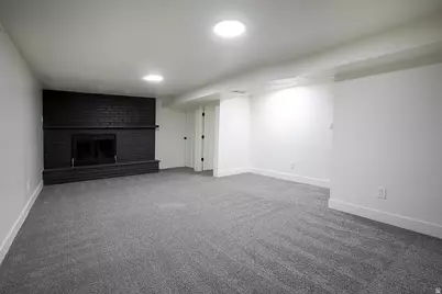 36 W Marquette Dr, Midvale, UT 84047 - Photo 14