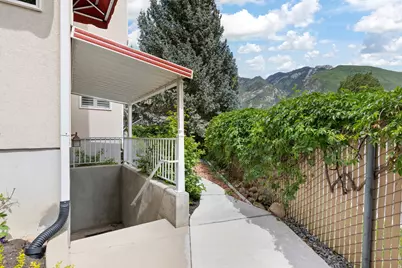 7126 S Griffiths Pl, Cottonwood Heights, UT 84121 - Photo 38