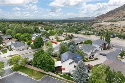 7126 S Griffiths Pl, Cottonwood Heights, UT 84121 - Photo 44