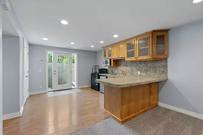 7126 S Griffiths Pl, Cottonwood Heights, UT 84121 - Photo 24