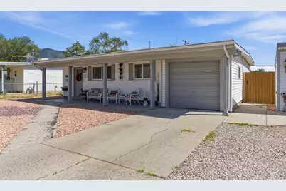 756 E Carnation Dr S, Sandy, UT 84094 - Photo 4