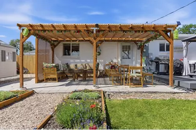 756 E Carnation Dr S, Sandy, UT 84094 - Photo 24