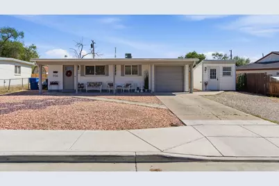 756 E Carnation Dr S, Sandy, UT 84094 - Photo 2