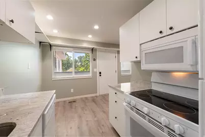 720 E 5th Ave N #13, Salt Lake City, UT 84103 - Photo 10