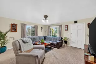 2330 E Heritage Wy, Salt Lake City, UT 84109 - Photo 6