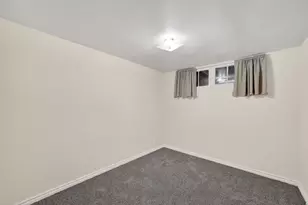 2330 E Heritage Wy, Salt Lake City, UT 84109 - Photo 34