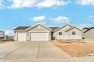 841 E 200 S, Mount Pleasant, UT 84647 - Photo 1