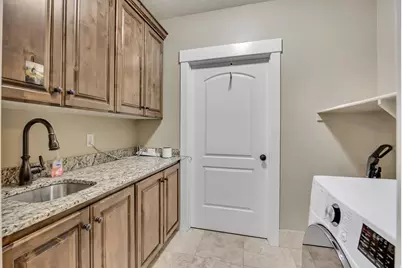 751 W Hillside Dr, Lehi, UT 84043 - Photo 36