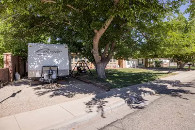571 Mivida Dr, Moab, UT 84532 - Photo 4