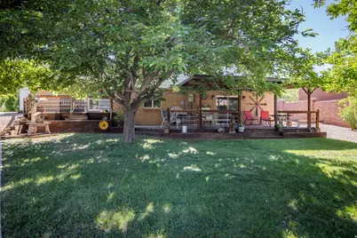 571 Mivida Dr, Moab, UT 84532 - Photo 16