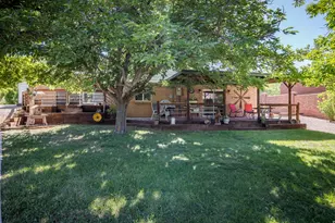 571 Mi Vida Dr, Moab, UT 84532 - Photo 16