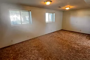 1404 S 1100 W, Syracuse, UT 84075 - Photo 20